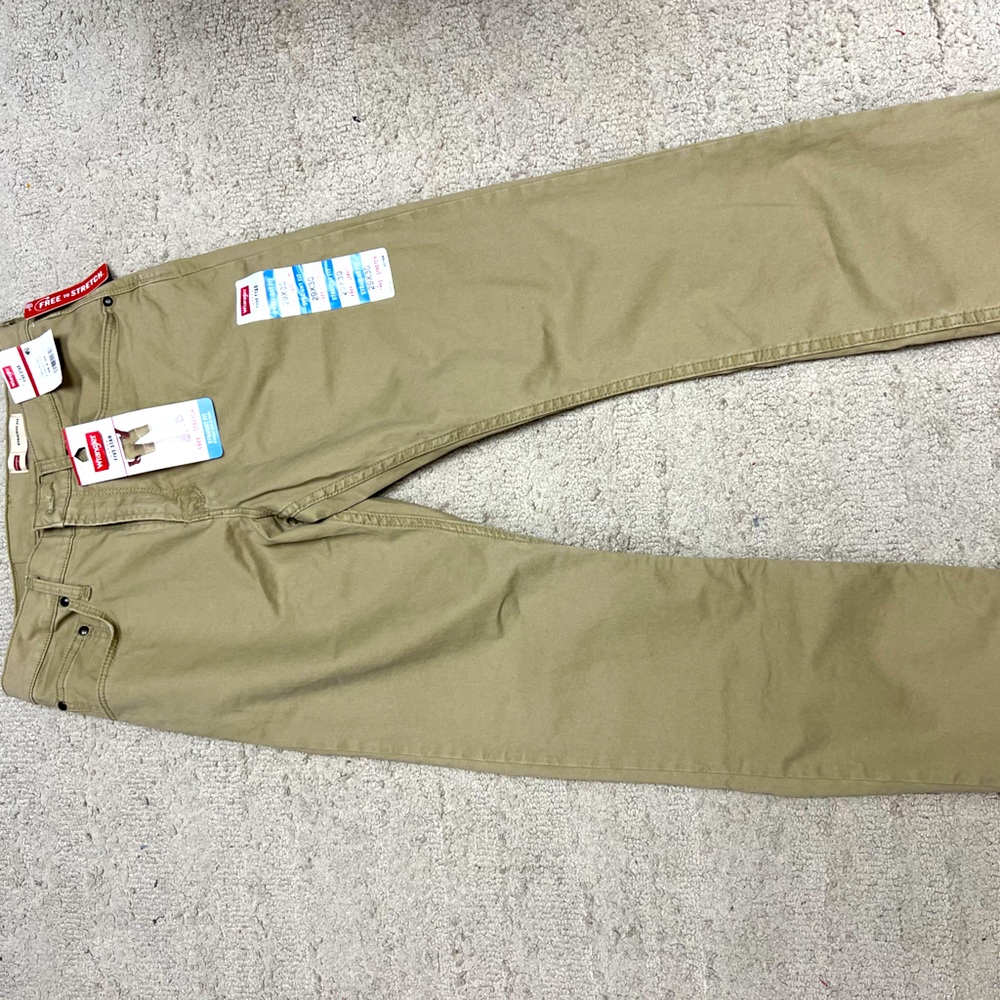 Brand NWT men khaki pants